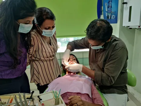 Orthomania batch of general dentists at Chembur, Mumbai (7)