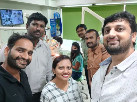 Dr Hitesh Nagrath teaching general dentists (6)